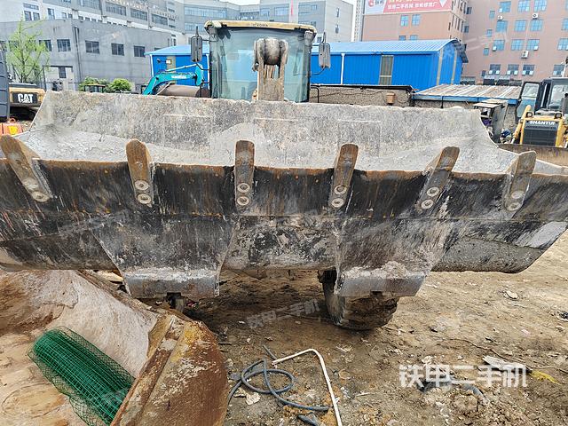 工作裝置整體（整機外觀及大件）