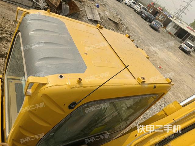 駕駛室頂部（整機(jī)外觀）