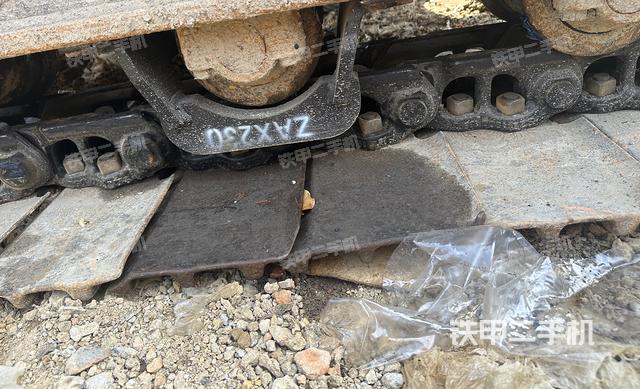 单侧履带整体（整机外观）