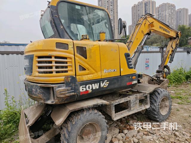右后45(整機外觀) 右后45(整機外觀)