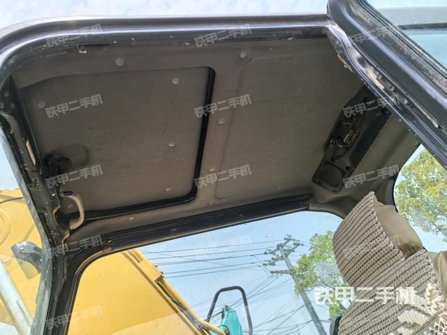 頂棚整體(駕駛室部分) 頂棚整體(駕駛室部分)
