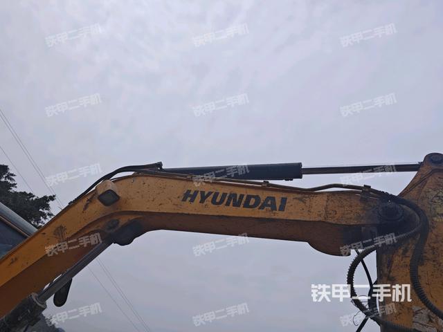 大臂整體?右側(cè)(工作和回轉(zhuǎn)裝置) 大臂整體?右側(cè)(工作和回轉(zhuǎn)裝置)