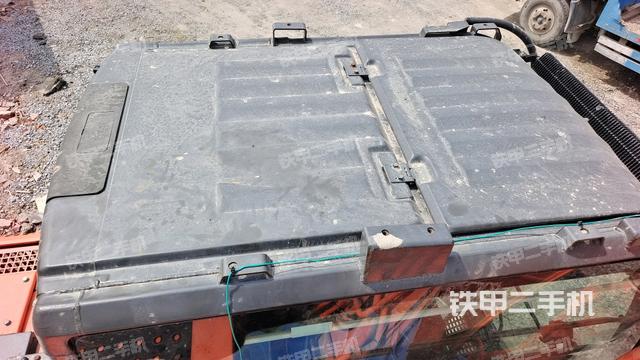 駕駛室頂部俯視(上車部件) 駕駛室頂部俯視(上車部件)