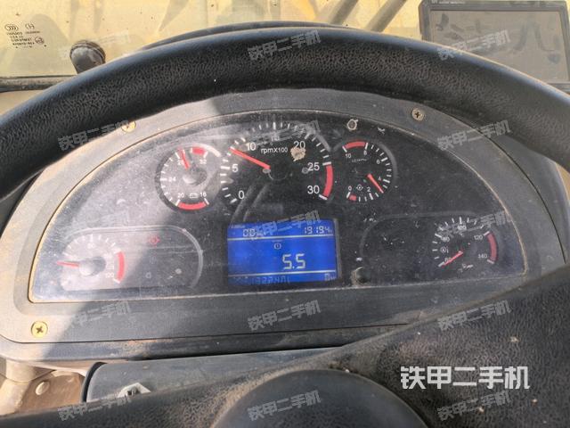 儀表盤(駕駛室部分) 儀表盤(駕駛室部分)