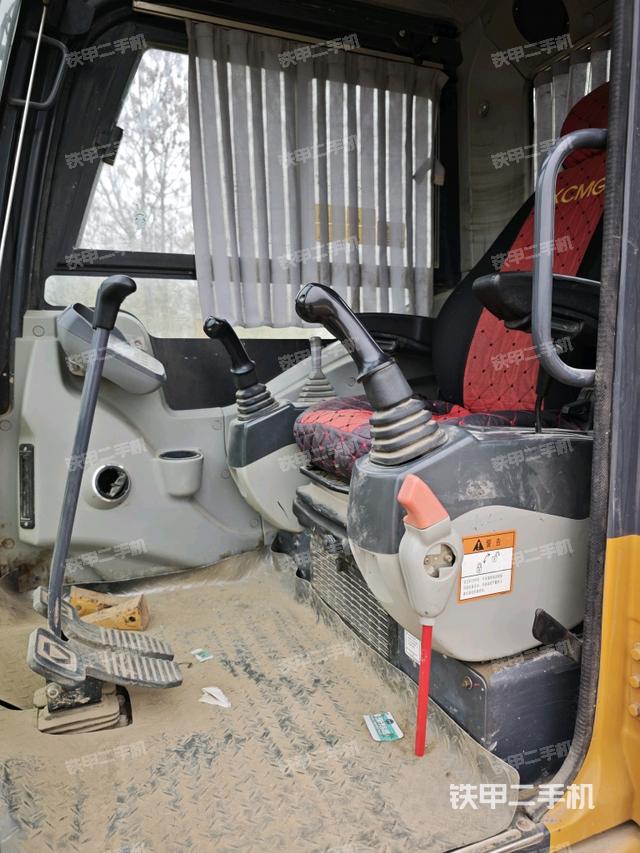 后窗玻璃角標(biāo)（駕駛室部分）