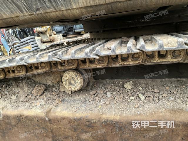 右驅(qū)動(dòng)輪(行走機(jī)構(gòu)) 右驅(qū)動(dòng)輪(行走機(jī)構(gòu))