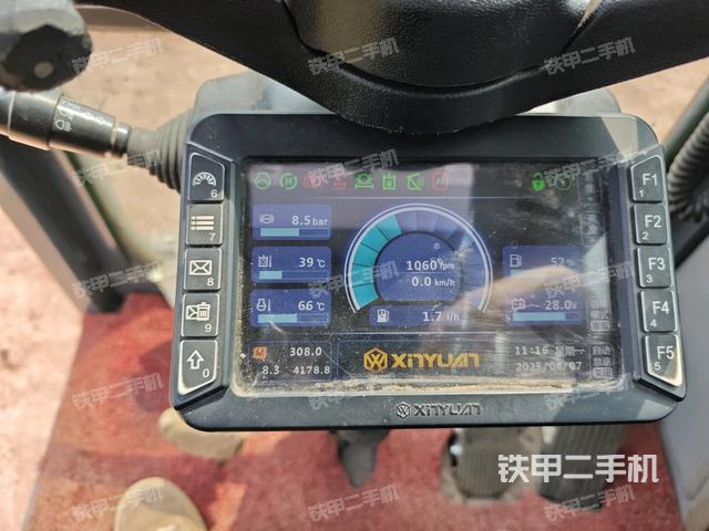 显示屏 （驾驶室部分）