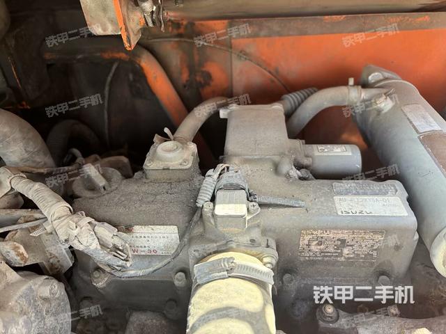 發(fā)動機整體俯視(整機外觀) 發(fā)動機整體俯視(整機外觀)