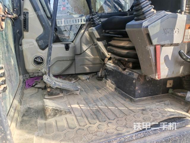 頂棚整體（駕駛室部分）