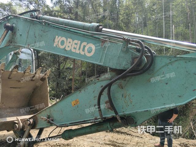 大臂整體?右側(cè)(工作和回轉(zhuǎn)裝置) 大臂整體?右側(cè)(工作和回轉(zhuǎn)裝置)
