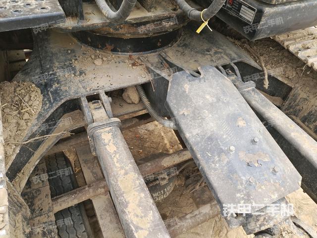 轉盤和下車架正前（工作和回轉裝置）