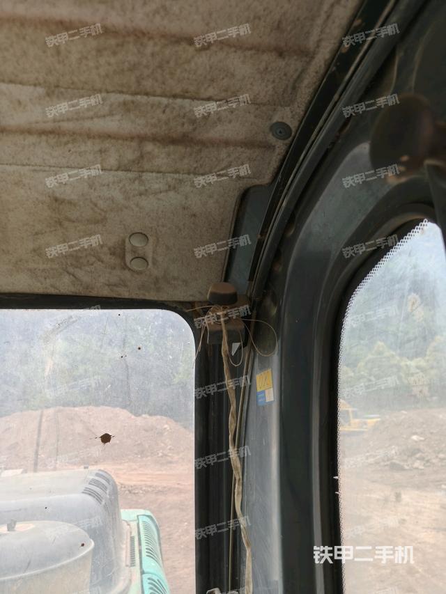 駕駛室左后45度（駕駛室部分）