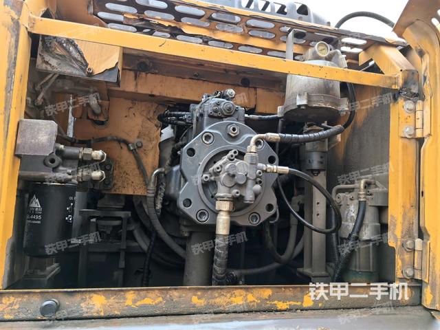 液壓泵室(大件艙室) 液壓泵室(大件艙室)