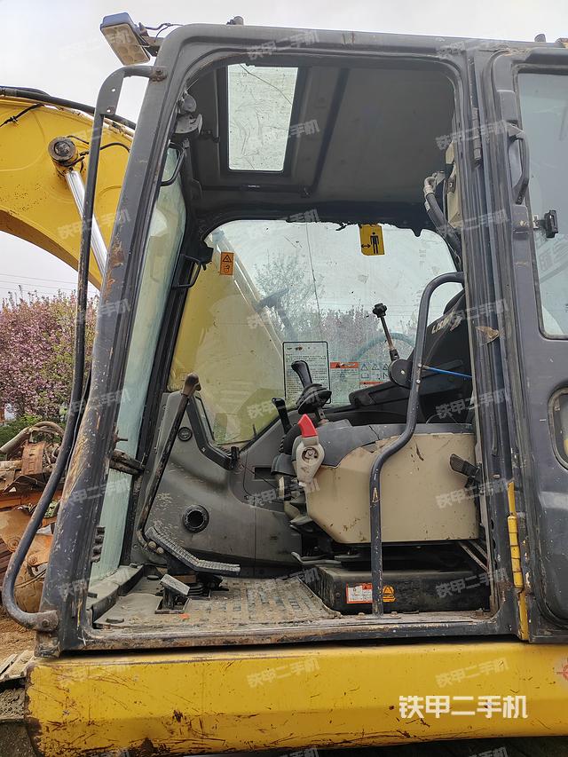 驾驶室整体（整机外观）