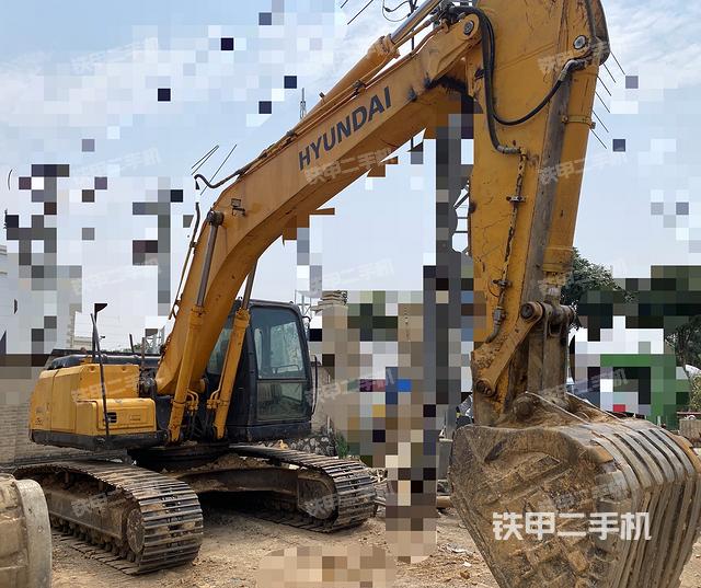 现代R225LC-7挖掘机