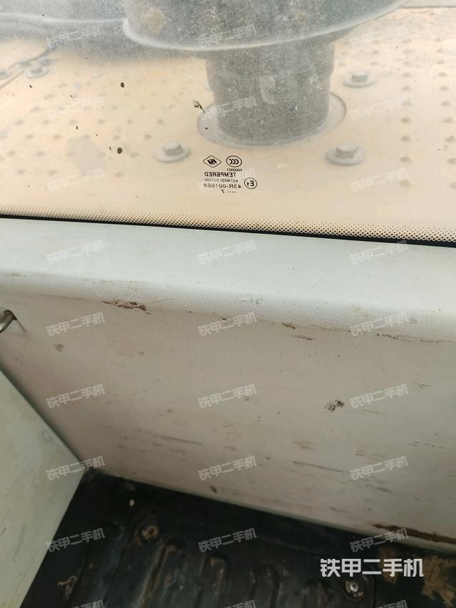 后窗玻璃角標(biāo)（駕駛室部分）