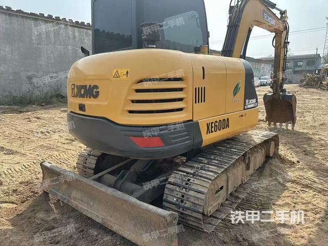 整機右后45°(整機外觀) 整機右后45°(整機外觀)