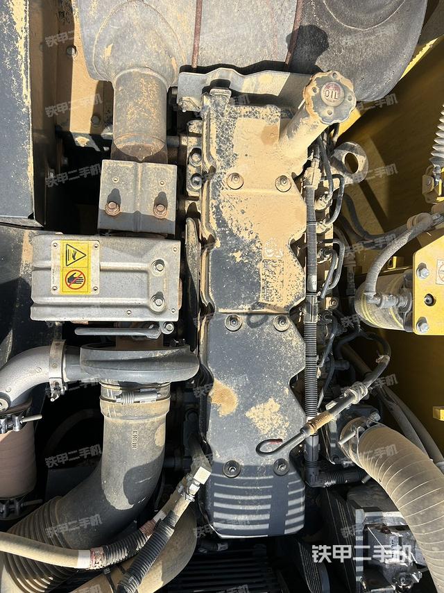 發(fā)動機整體俯視(整機外觀) 發(fā)動機整體俯視(整機外觀)