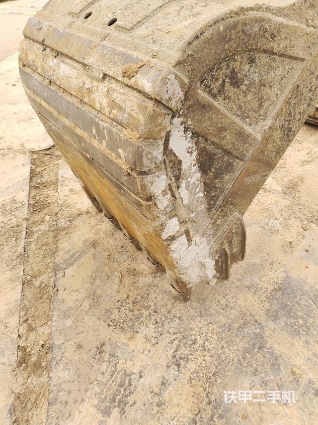 小臂整體左后（工作和回轉(zhuǎn)裝置）