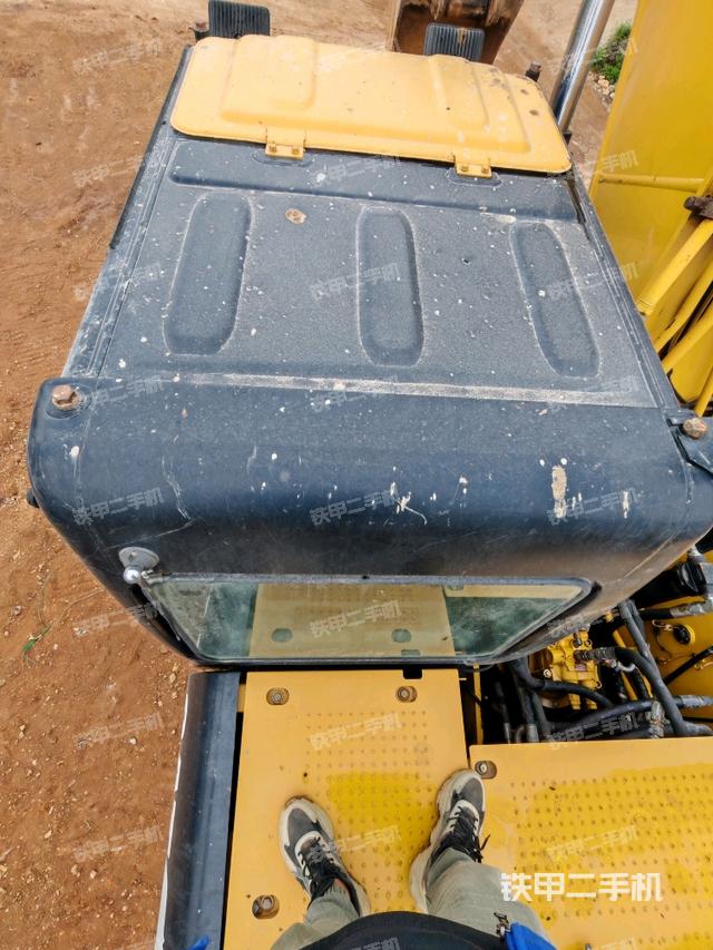 氣門室蓋螺絲特寫（上車部件）