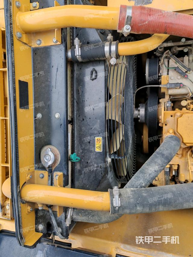 回轉(zhuǎn)馬達(dá)（上車部件）