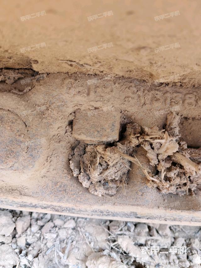 左驅(qū)動(dòng)輪（行走機(jī)構(gòu)）