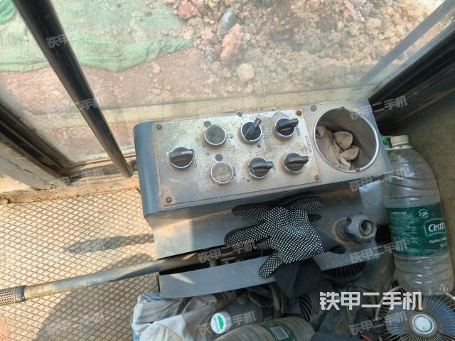 駕駛室外頂全景（壓路機駕駛室）