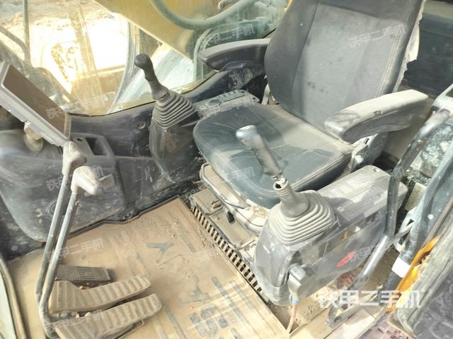 座椅后部（駕駛室部分）