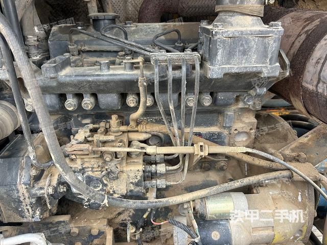 發(fā)動(dòng)機(jī)整體俯視（整機(jī)外觀）