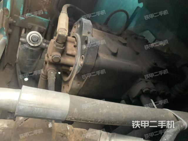 液壓泵艙室正面整體（整機(jī)外觀）