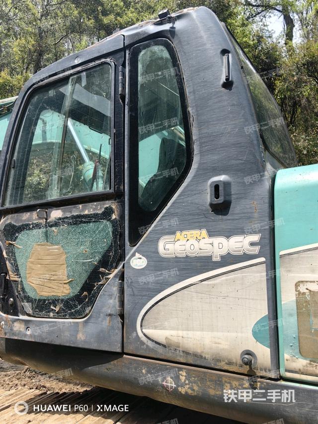 駕駛室左后45度(駕駛室部分) 駕駛室左后45度(駕駛室部分)