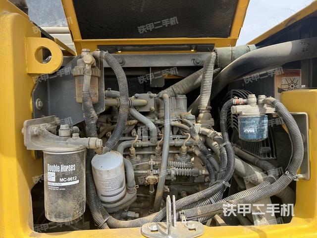 發(fā)動機整體俯視(整機外觀) 發(fā)動機整體俯視(整機外觀)