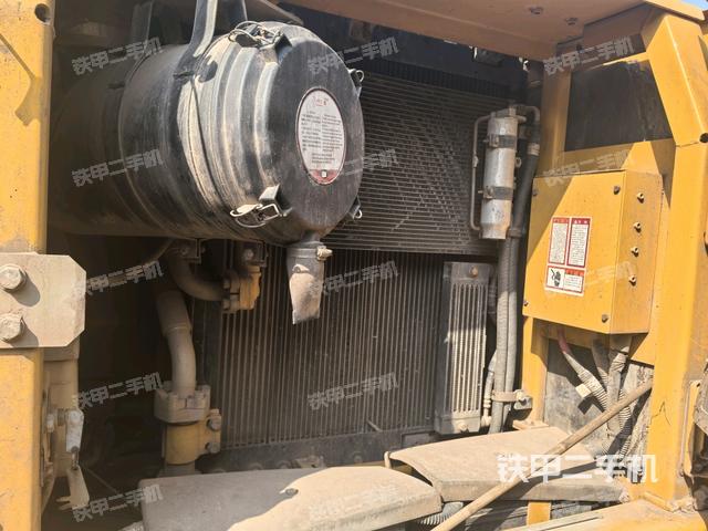 散熱器正面（大件艙室）