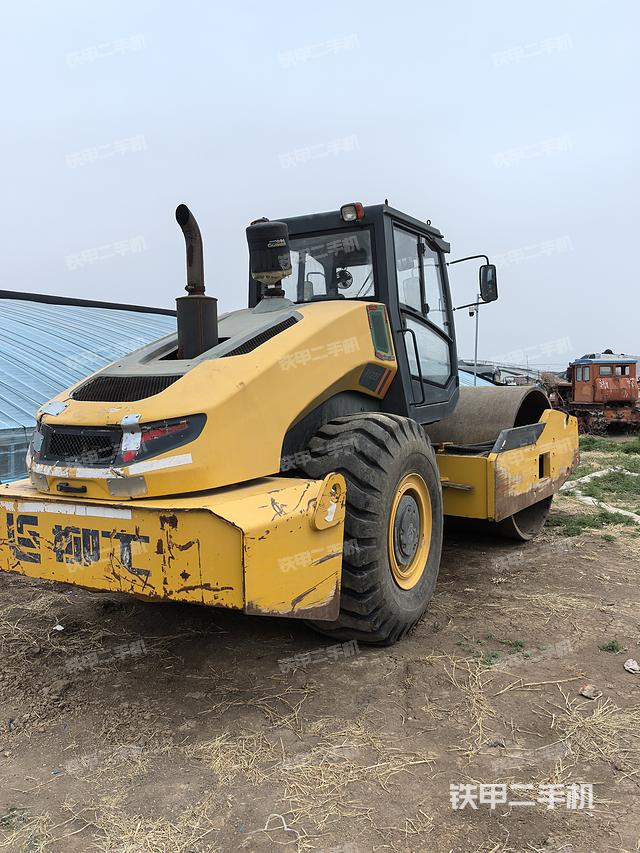 整機(jī)左側(cè)(設(shè)備外觀及核心部件) 整機(jī)左側(cè)(設(shè)備外觀及核心部件)