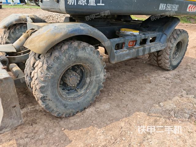 左侧履带整体 （行走机构）