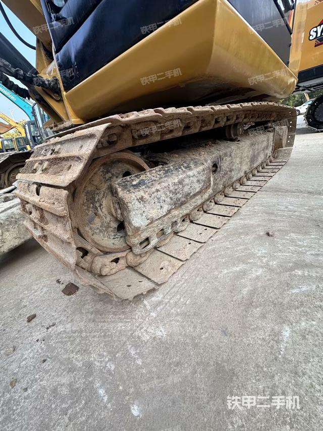 单侧履带整体（整机外观）