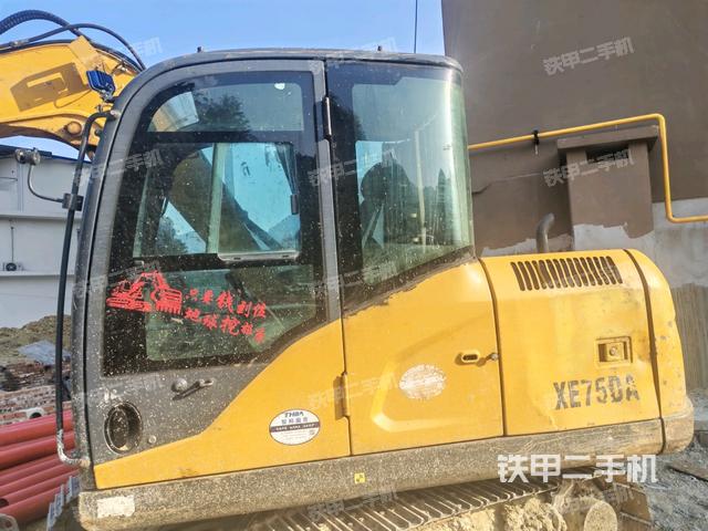 ?駕駛室正側(cè)（駕駛室部分）