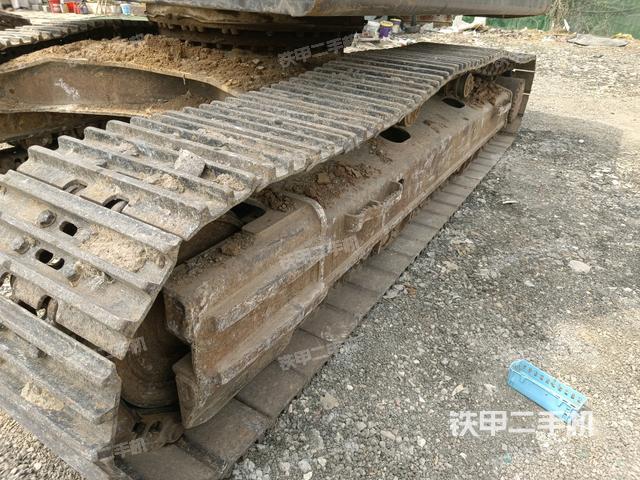 單側履帶整體(整機外觀) 單側履帶整體(整機外觀)