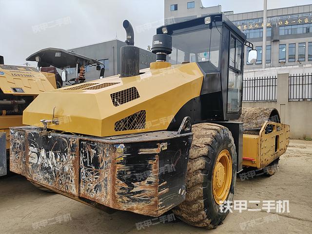 整机右后45°（设备外观及核心部件）