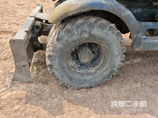 左导向轮（行走机构）