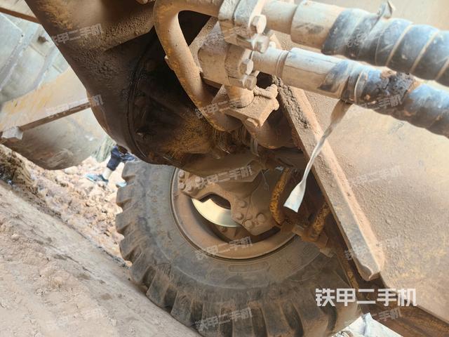 前驅(qū)動(dòng)橋(液壓/傳動(dòng)系統(tǒng)) 前驅(qū)動(dòng)橋(液壓/傳動(dòng)系統(tǒng))