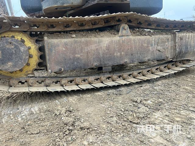 單側(cè)履帶整體（整機(jī)外觀）