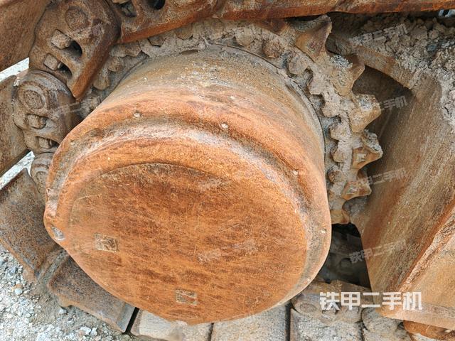 左驱动轮（行走机构）