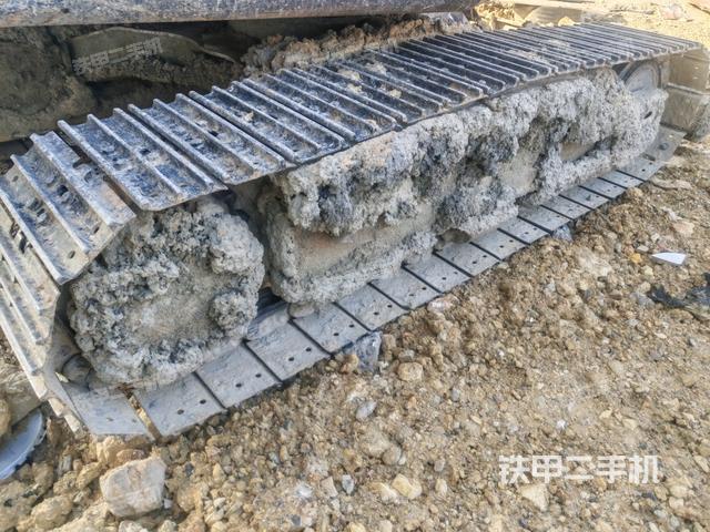 左側(cè)履帶整體?（行走機(jī)構(gòu)）