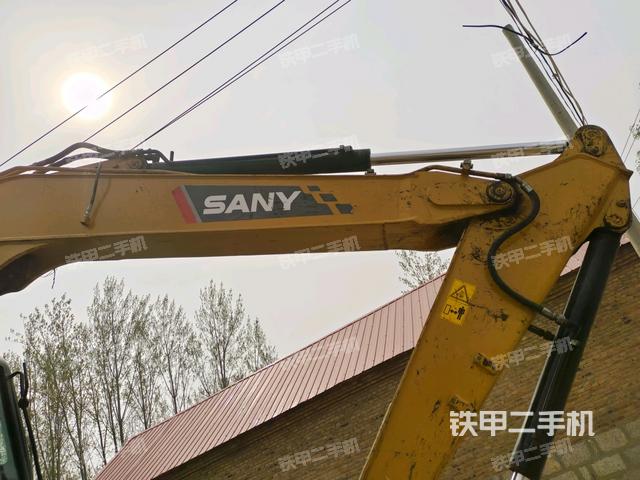 小臂整體左后（工作和回轉裝置）