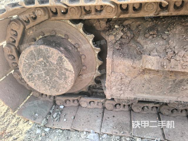 右驅(qū)動(dòng)輪(行走機(jī)構(gòu)) 右驅(qū)動(dòng)輪(行走機(jī)構(gòu))