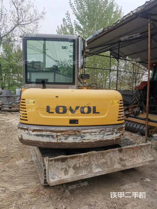 駕駛室頂部（整機(jī)外觀）