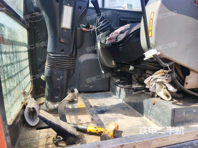 頂棚整體(駕駛室部分) 頂棚整體(駕駛室部分)