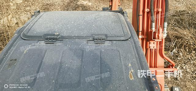 駕駛室頂部（整機(jī)外觀）