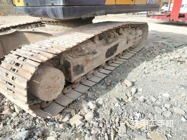 左側(cè)履帶整體?（行走機(jī)構(gòu)）